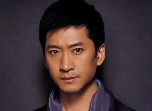 娱乐圈吃瓜男的是谁,揭秘“吃瓜男”的真实身份